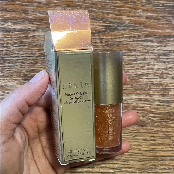 Stila Heaven's Dew Gel Lip Oil in Sparkling Gold - Picture 1 of 4